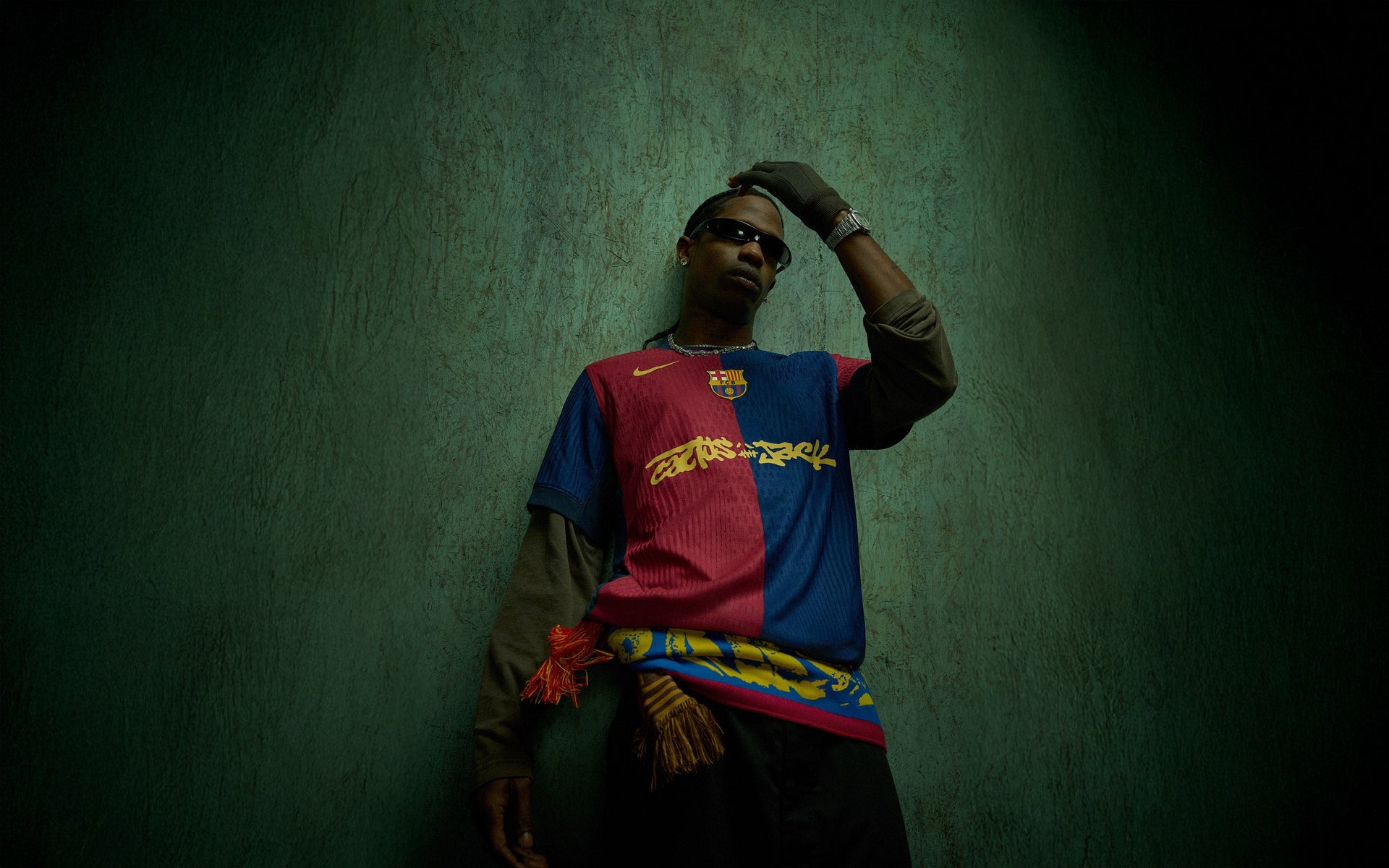 Travis-Scott-X-CJ-X-NIKE-X-FC-BARCELONA Gorilla fits