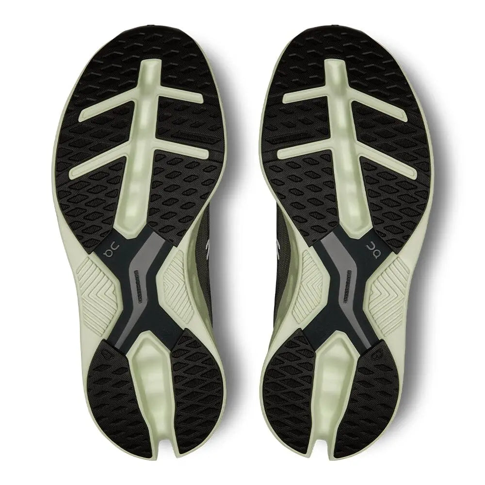 On Men's Cloudeclipse Hoka