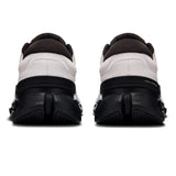 On Men's Cloudflyer 5 Gorilla Fits