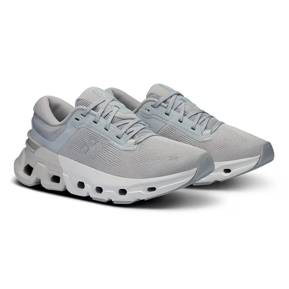 On Women's Cloudflyer 5 Gorilla Fits