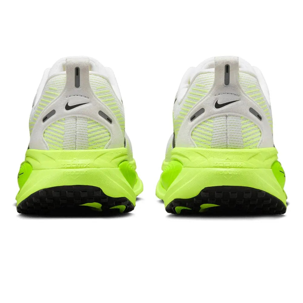 Nike Women's Vomero 18 Asics