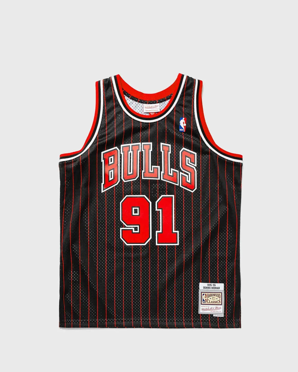 M&S NBA Swingman Jerseys for Men – Chicago Bulls 1997-98 Scottie Pippen #33 | 4 Color Options (Copy) Gorilla fits
