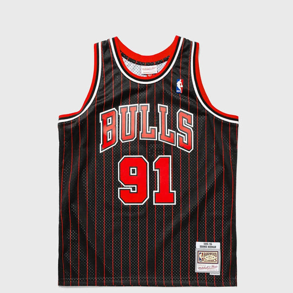 M&S NBA Swingman Jerseys for Men – Chicago Bulls 1997-98 Scottie Pippen #33 | 4 Color Options (Copy) Gorilla fits