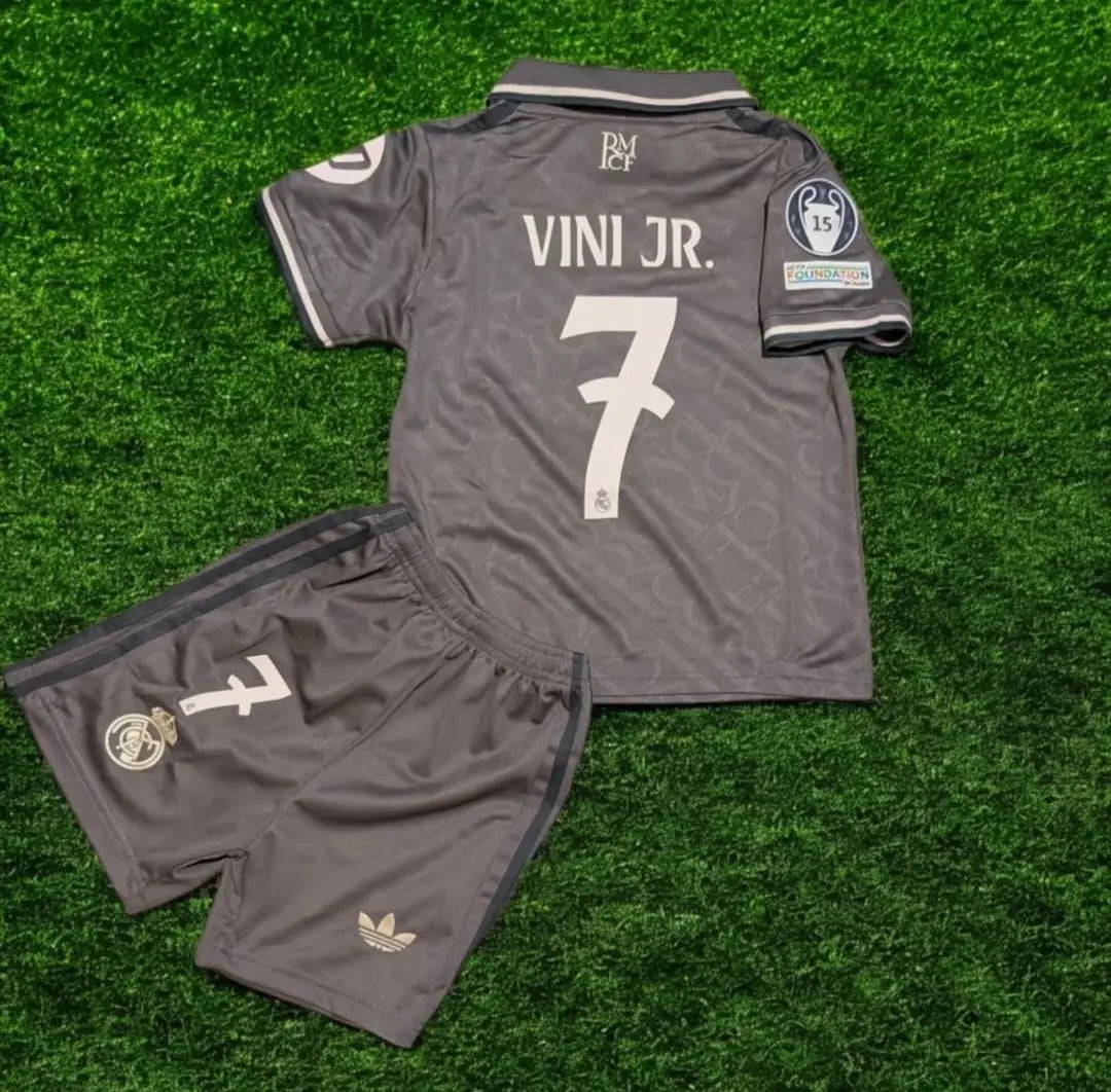 New 24/25 Real Madrid kids Soccer/football Jersey and Shorts Set, Vini/Bellingham/mbappe and more. Gorilla fits