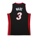 Miami heat Dwyane Wade 3 Jersey - Mitch&ness - White & red/ nba jersey.Adult Men size. Embroidered. Gorilla fits