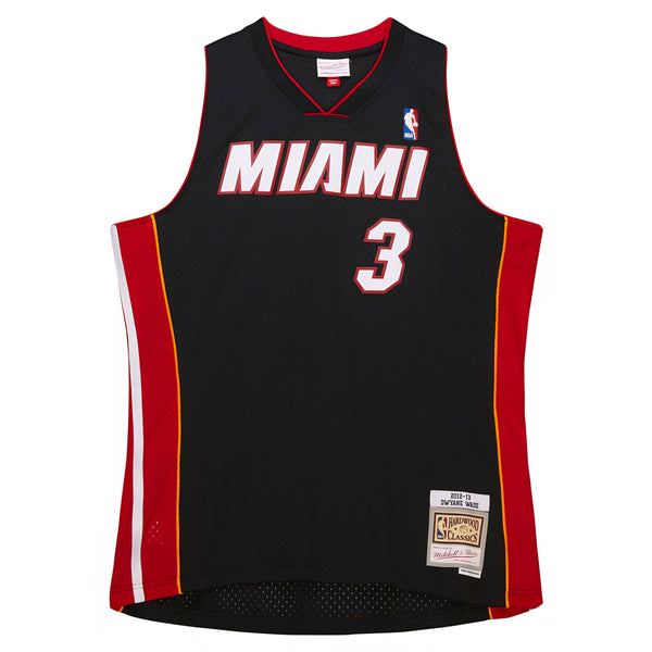 Miami heat Dwyane Wade 3 Jersey - Mitch&ness - White & red/ nba jersey.Adult Men size. Embroidered. Gorilla fits