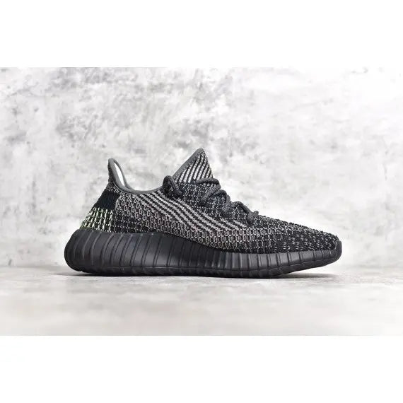 YEEZY Boost 350 V2 Yecheil (Reflective) Gorilla fits